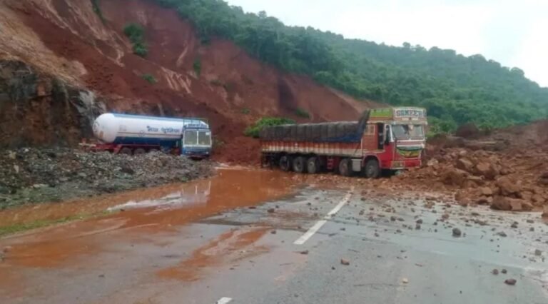 ಅಂಕೋಲಾ ಗುಡ್ಡ ಕುಸಿತ ಪ್ರಕರಣ: ಮೃತರ ಕುಟುಂಬಕ್ಕೆ ರಾಜ್ಯ‌ ಸರ್ಕಾರದಿಂದ ತಲಾ 5 ಲಕ್ಷ ರೂ. ಪರಿಹಾರ ಘೋಷಣೆ