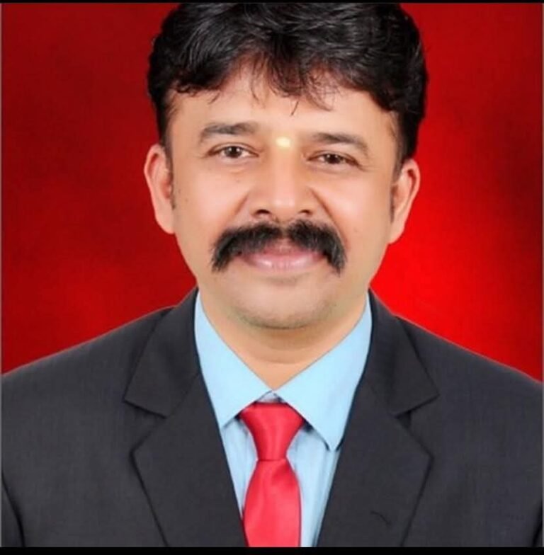 ವಿದ್ಯಾರ್ಥಿಗಳಿಗಾಗಿ 21 ದಿವಸ ಐಸಿಯುವಿನ ಹೊರಗೆ ಕಾದು ಕುಳಿತ ಶಿಕ್ಷಕ