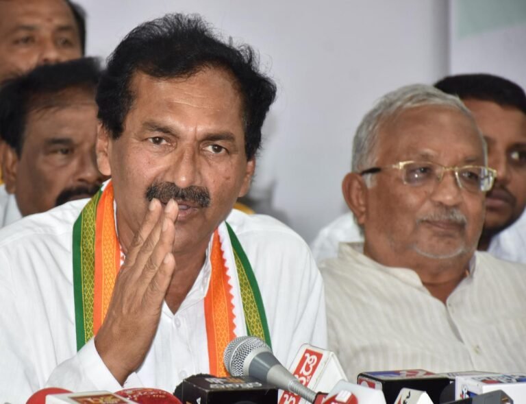 ಕೇಂದ್ರದಲ್ಲಿ ಕಾಂಗ್ರೆಸ್‌ ಮತ್ತೆ ಅಧಿಕಾರಕ್ಕೆ ಬಂದ್ರೆ ಆರ್‌ಎಸ್‌ಎಸ್‌ ನಿಷೇಧೀಸುತ್ತೇವೆ: ಎಂ. ಲಕ್ಷ್ಮಣ್‌